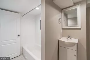 4448 Baker St, Philadelphia, PA 19127 - Photo 22