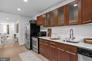 1302 N Lawrence St, Philadelphia, PA 19122 - Photo 12