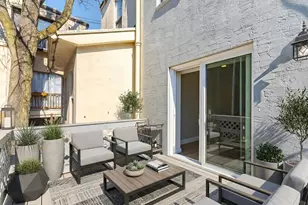 672 N 19th St, Philadelphia, PA 19130 - Photo 2