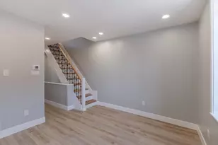 672 N 19th St, Philadelphia, PA 19130 - Photo 6