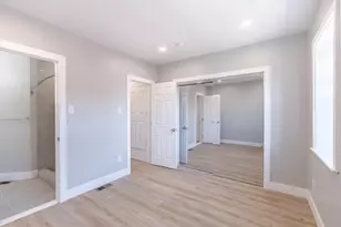 672 N 19th St, Philadelphia, PA 19130 - Photo 24