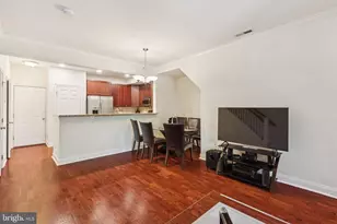 105 Commodore Court, Philadelphia, PA 19146 - Photo 4