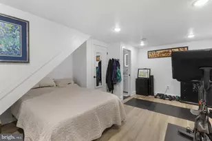 212 Catharine St, Philadelphia, PA 19147 - Photo 10