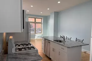 2620 Brown St, Philadelphia, PA 19130 - Photo 4