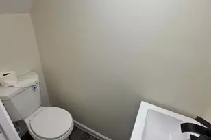 1322 Kerbaugh St, Philadelphia, PA 19140 - Photo 10