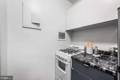 220 Locust Street #25ES, Philadelphia, PA 19106 - Photo 16