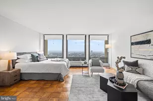 220 Locust St, Philadelphia, PA 19106 - Photo 4