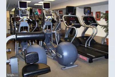 220 Locust Street #25ES, Philadelphia, PA 19106 - Photo 32