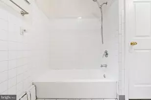 2246 S Hicks St, Philadelphia, PA 19145 - Photo 14