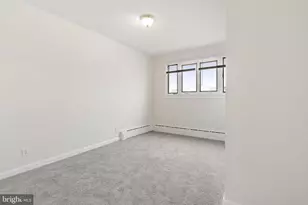 2246 S Hicks St, Philadelphia, PA 19145 - Photo 16