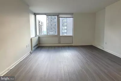 604 S Washington Square #1801, Philadelphia, PA 19106 - Photo 4