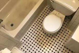 406 S 45th St, Philadelphia, PA 19104 - Photo 8