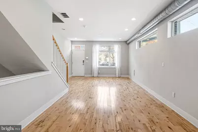 2201 E Susquehanna Avenue, Philadelphia, PA 19125 - Photo 10