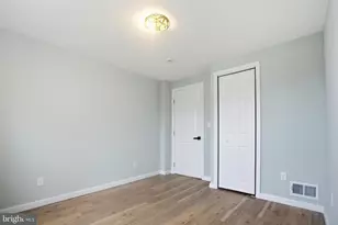 2215 Earp St, Philadelphia, PA 19146 - Photo 14