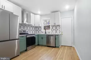 2215 Earp St, Philadelphia, PA 19146 - Photo 2