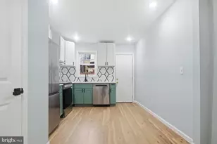 2215 Earp St, Philadelphia, PA 19146 - Photo 2