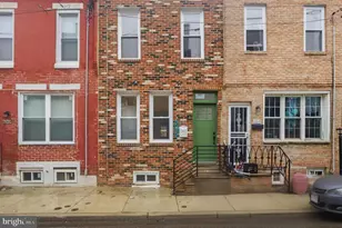 2215 Earp St, Philadelphia, PA 19146 - Photo 2
