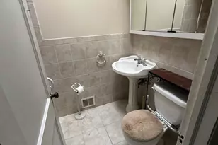 8045 Leon St, Philadelphia, PA 19136 - Photo 14