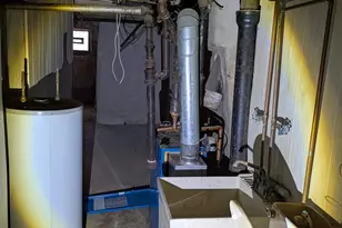 1757 S Avondale St, Philadelphia, PA 19142 - Photo 4