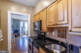 250 S 13th St, Philadelphia, PA 19107 - Photo 6