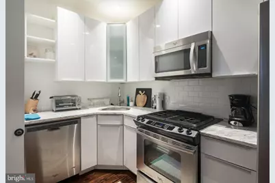 126 N 3rd Street #1, Philadelphia, PA 19106 - Photo 4