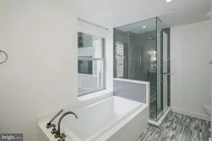 1737 Chestnut St, Philadelphia, PA 19103 - Photo 22