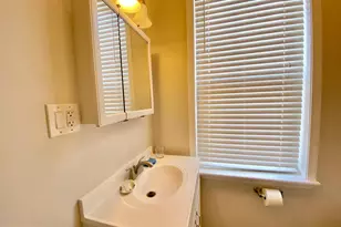 1934 N 7th St, Philadelphia, PA 19122 - Photo 16