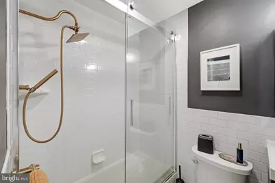 122 Chestnut Street #402, Philadelphia, PA 19106 - Photo 18