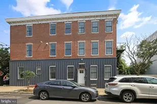 2046 E Huntingdon St, Philadelphia, PA 19125 - Photo 16