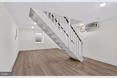 2046 E Huntingdon Street #1R, Philadelphia, PA 19125 - Photo 8