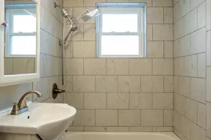 939 Mountain St, Philadelphia, PA 19148 - Photo 10