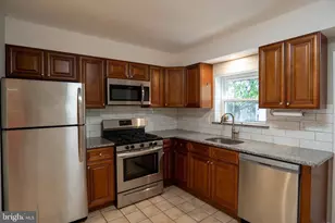 939 Mountain St, Philadelphia, PA 19148 - Photo 6