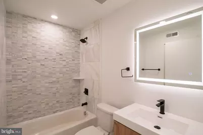 1420 Point Breeze Avenue #UNIT 301, Philadelphia, PA 19146 - Photo 8