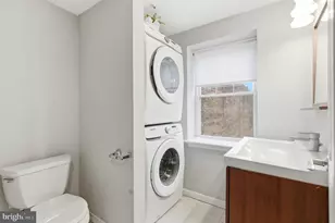 1027 N 4th St, Philadelphia, PA 19123 - Photo 14