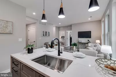 752 S 16th Street #2C, Philadelphia, PA 19146 - Photo 14