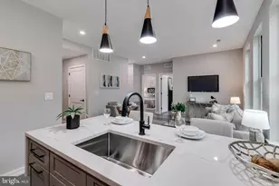 752 S 16th St, Philadelphia, PA 19146 - Photo 14