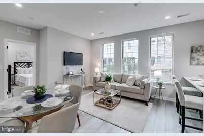 752 S 16th Street #2C, Philadelphia, PA 19146 - Photo 2