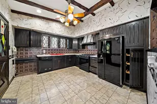 2310 S 15th St, Philadelphia, PA 19145 - Photo 6