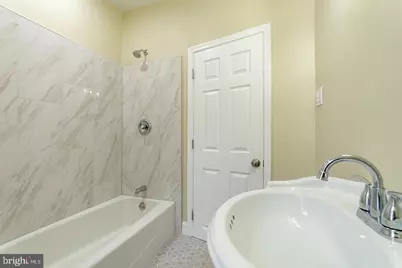 2023 S 22nd Street, Philadelphia, PA 19145 - Photo 10