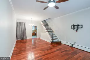 2429 S Garnet St, Philadelphia, PA 19145 - Photo 4