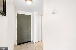2001 Hamilton St, Philadelphia, PA 19130 - Photo 12