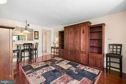 2001 Hamilton Street #723, Philadelphia, PA 19130 - Photo 2