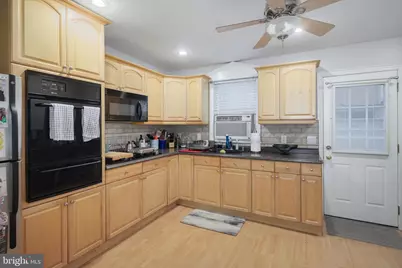 1910 S Alder Street, Philadelphia, PA 19148 - Photo 10