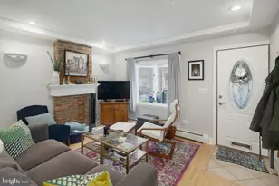 1910 S Alder St, Philadelphia, PA 19148 - Photo 4