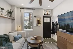 526 E Thompson St, Philadelphia, PA 19125 - Photo 4