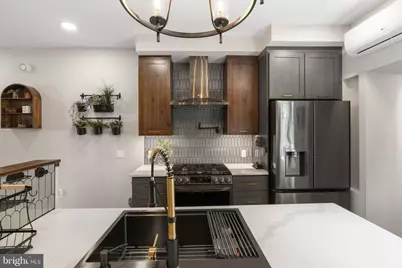 526 E Thompson Street, Philadelphia, PA 19125 - Photo 8