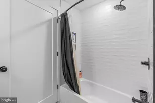 1723 Francis St, Philadelphia, PA 19130 - Photo 22