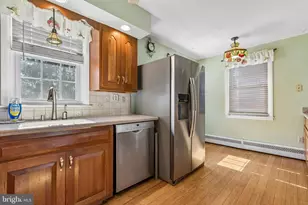 2012 Murray St, Philadelphia, PA 19115 - Photo 10