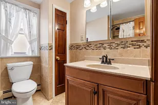 2012 Murray St, Philadelphia, PA 19115 - Photo 16