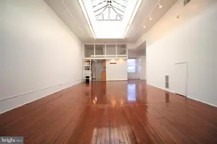 1722 Spruce, Philadelphia, PA 19103 - Photo 2